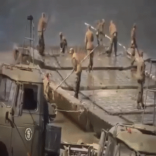 كيفية عبور المصريين قناة السويس في 1973