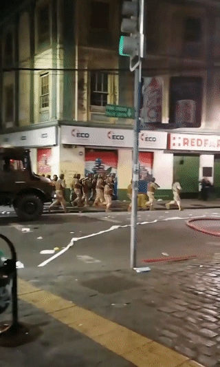 الجيش يفرض سيطرته على ڤالپارايسو، الميناء الرئيسي في تشيلي، أكتوبر 2019