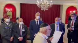 بني جانتس في زيارة لكنيس تلمود التوراة في الرباط، 25 نوفمبر 2021