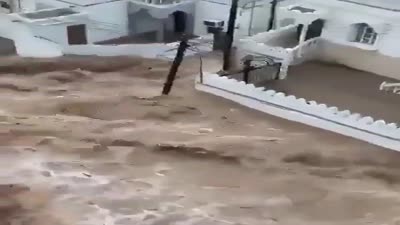 فيضانات تضرب المناطق الشرقية في عُمان، منخفض الهدير، 17 أبريل 2024