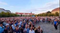 مظاهرة في ماجدنبرج ضد أولاف شولتس للمطالبة بتشغيل خط أنابيب نورد ستريم