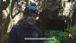 أظهرت دراسة مفاجئة أن أنسباء البشر القدامى ذوي العقول الصغيرة (إنسان نالدي) قد دفنوا موتاهم