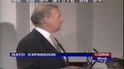 جو بايدن في 1997 يتحدث عن تقارب روسيا والصين