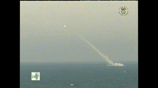 تدريب غواصتين جزائريتين على إطلاق الصواريخ قبل أسبوع من إعلان موعد الانتخابات الرئاسية