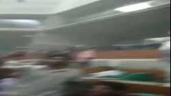 (5 أغسطس 2024) المحتجون يسيطرون على مقر  برلمان بنغلادش