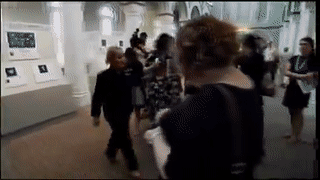 مادلين أولبرايت مهندسة حصار العراق، وتصريحها بأن الأمر يستحق مقتل نصف مليون طفل عراقي