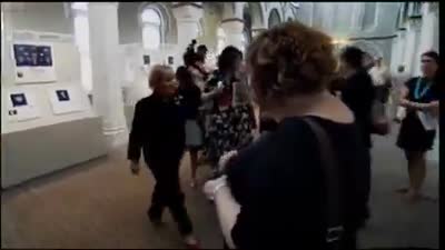 مادلين أولبرايت مهندسة حصار العراق، وتصريحها بأن الأمر يستحق مقتل نصف مليون طفل عراقي