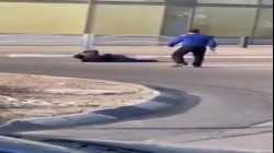 لحظة إطلاق النار على منفذ عملية طعن في بئر السبع والتي أدت لمقتل مستوطنة وإصابة أخر